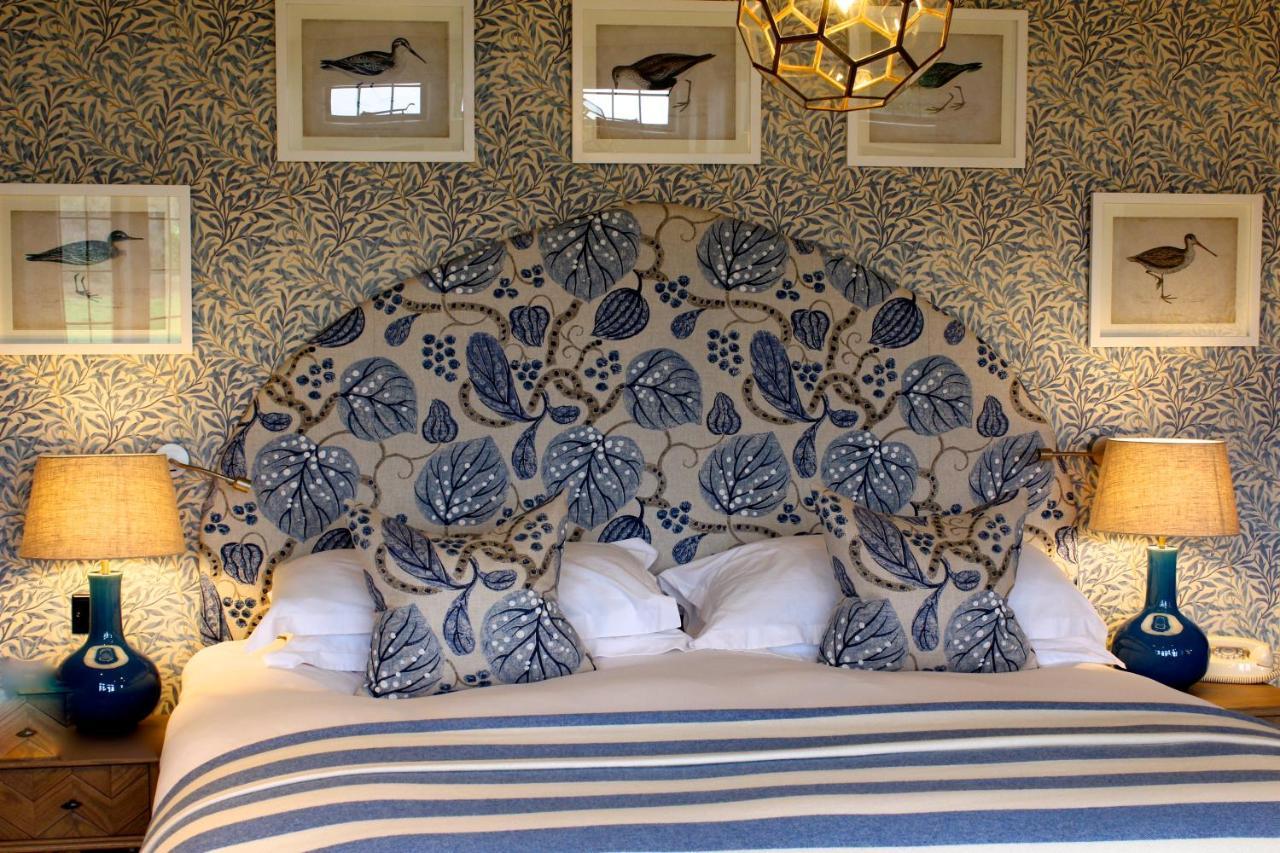 The Hare & Hounds Hotel Tetbury Dış mekan fotoğraf