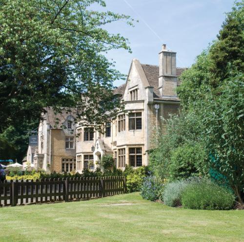 The Hare & Hounds Hotel Tetbury Dış mekan fotoğraf