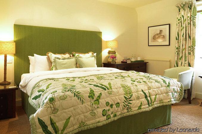 The Hare & Hounds Hotel Tetbury Oda fotoğraf