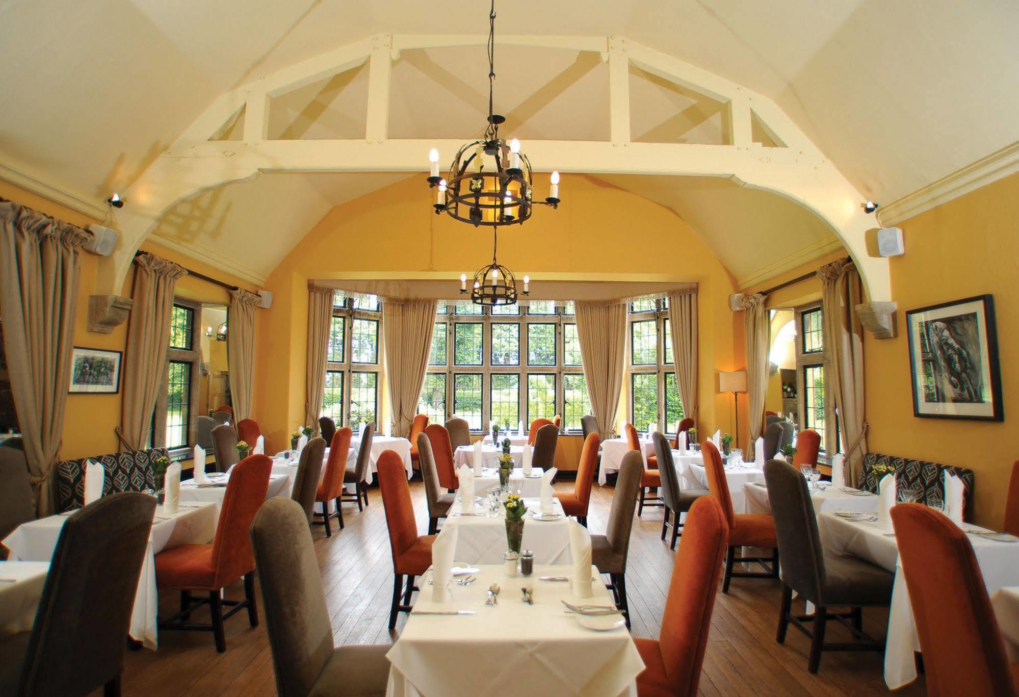 The Hare & Hounds Hotel Tetbury Dış mekan fotoğraf