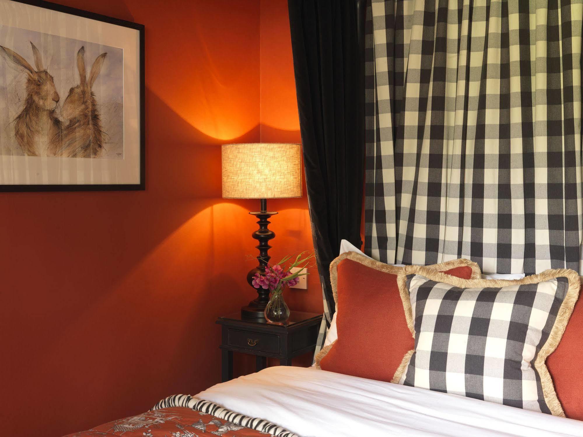 The Hare & Hounds Hotel Tetbury Dış mekan fotoğraf