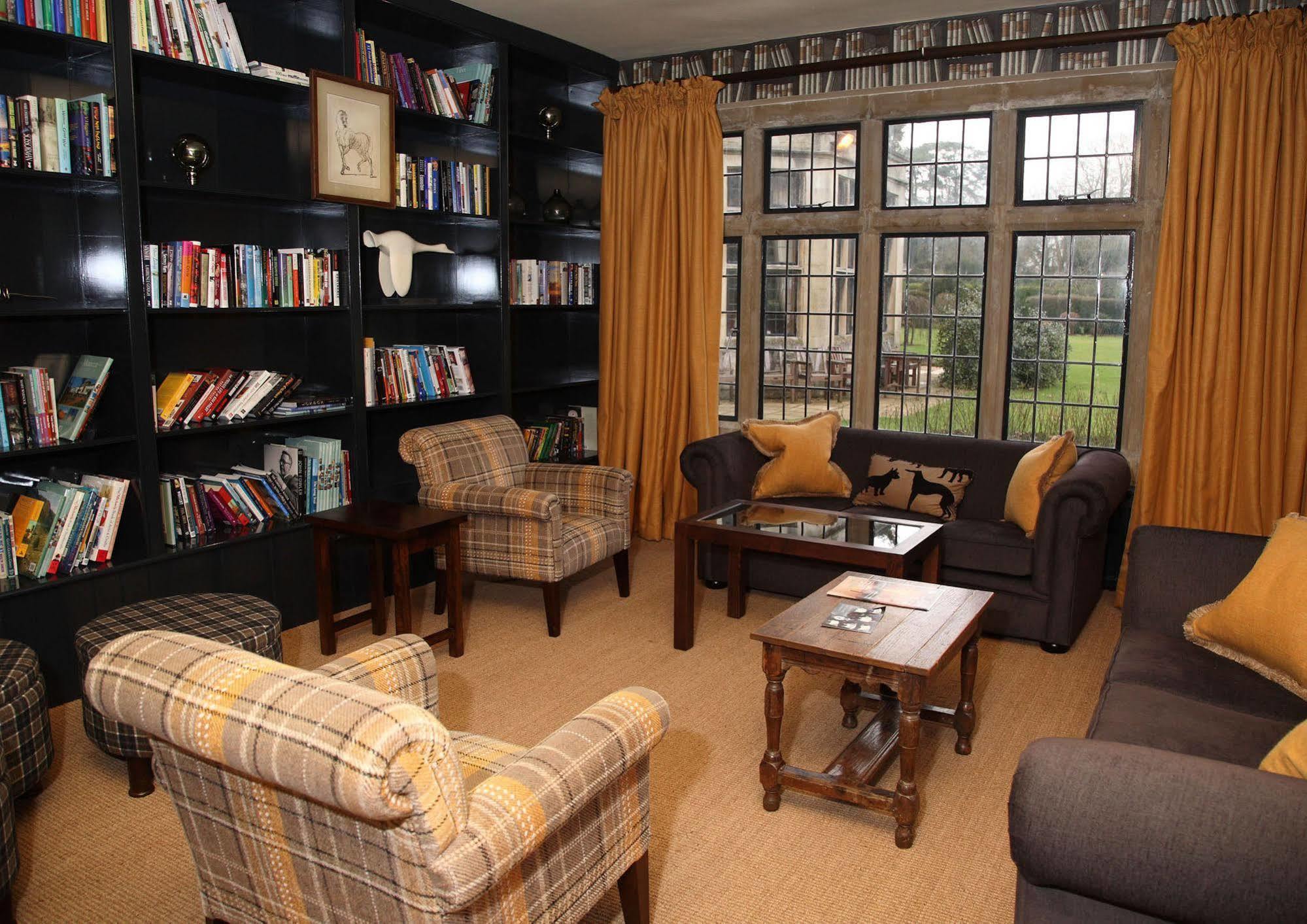 The Hare & Hounds Hotel Tetbury Dış mekan fotoğraf