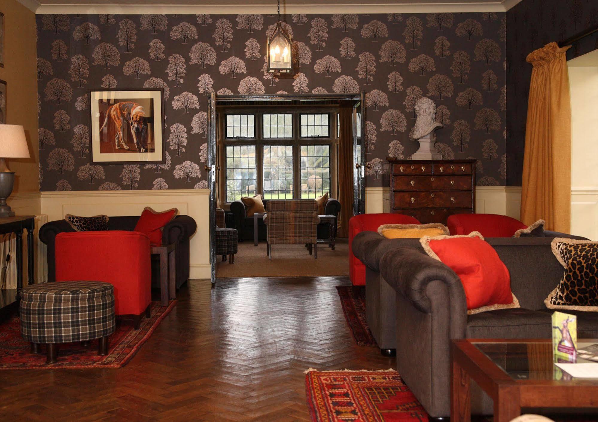 The Hare & Hounds Hotel Tetbury Dış mekan fotoğraf