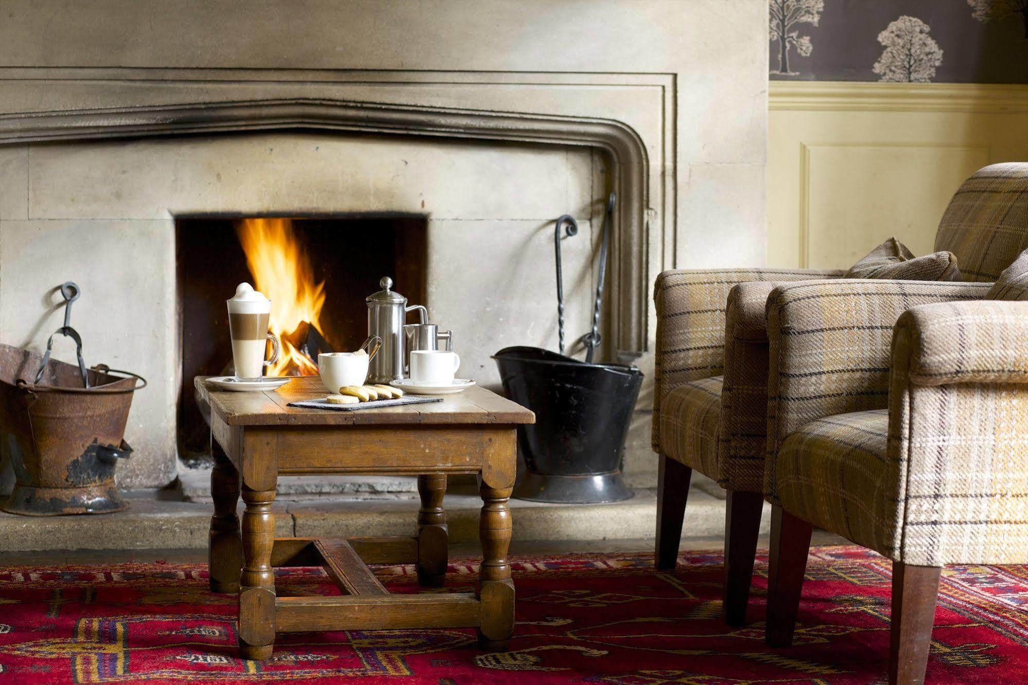 The Hare & Hounds Hotel Tetbury Dış mekan fotoğraf