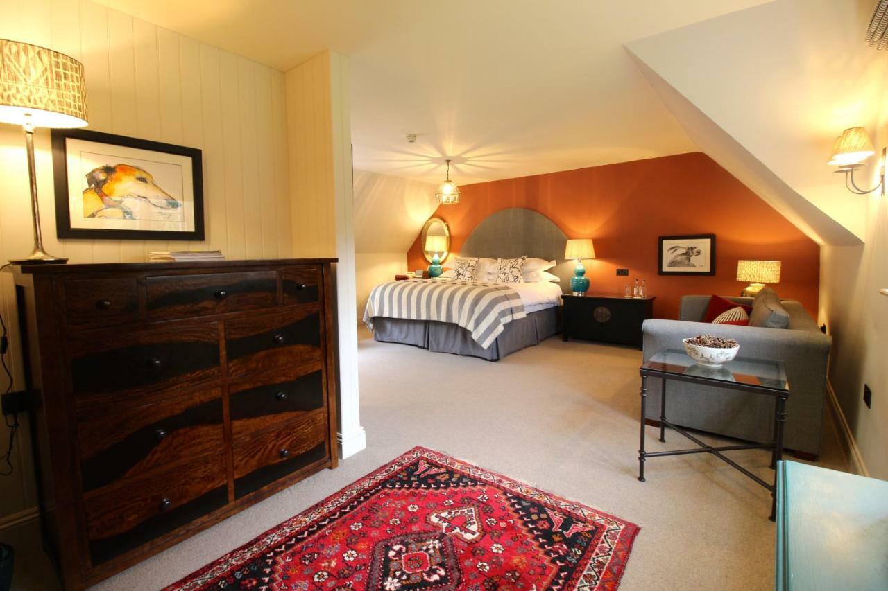 The Hare & Hounds Hotel Tetbury Dış mekan fotoğraf